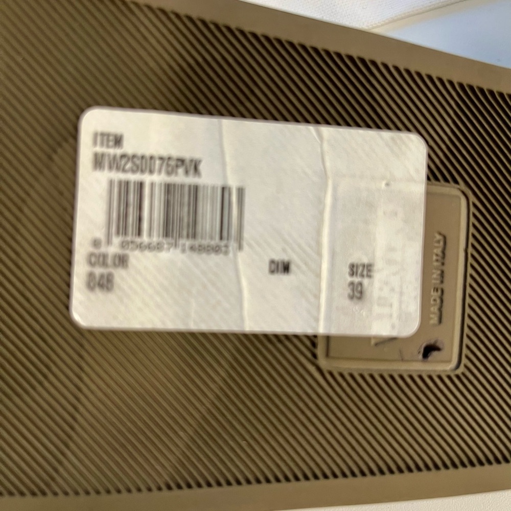 NWT - Valentino Garavani Women Green Camouflage Star Print Slides - Size 39 EU - Picture 8 of 9